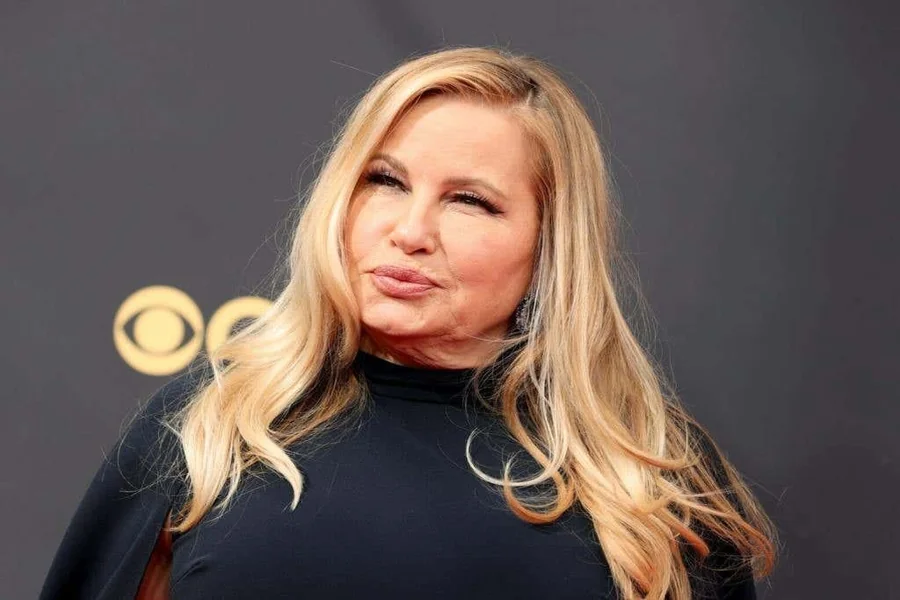 Jennifer Coolidge Height